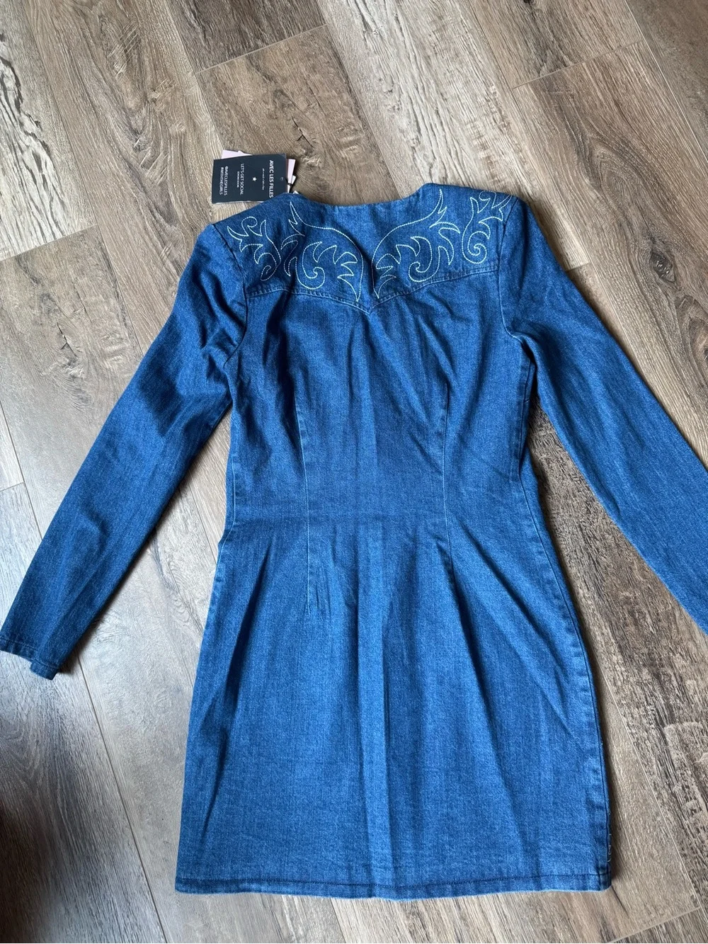 Avec Les Filles Dark Blue Denim Button-Front Dress - Picture 3 of 3